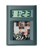 Reloj Digital Rectangular de Plástico con Pantalla Mágica